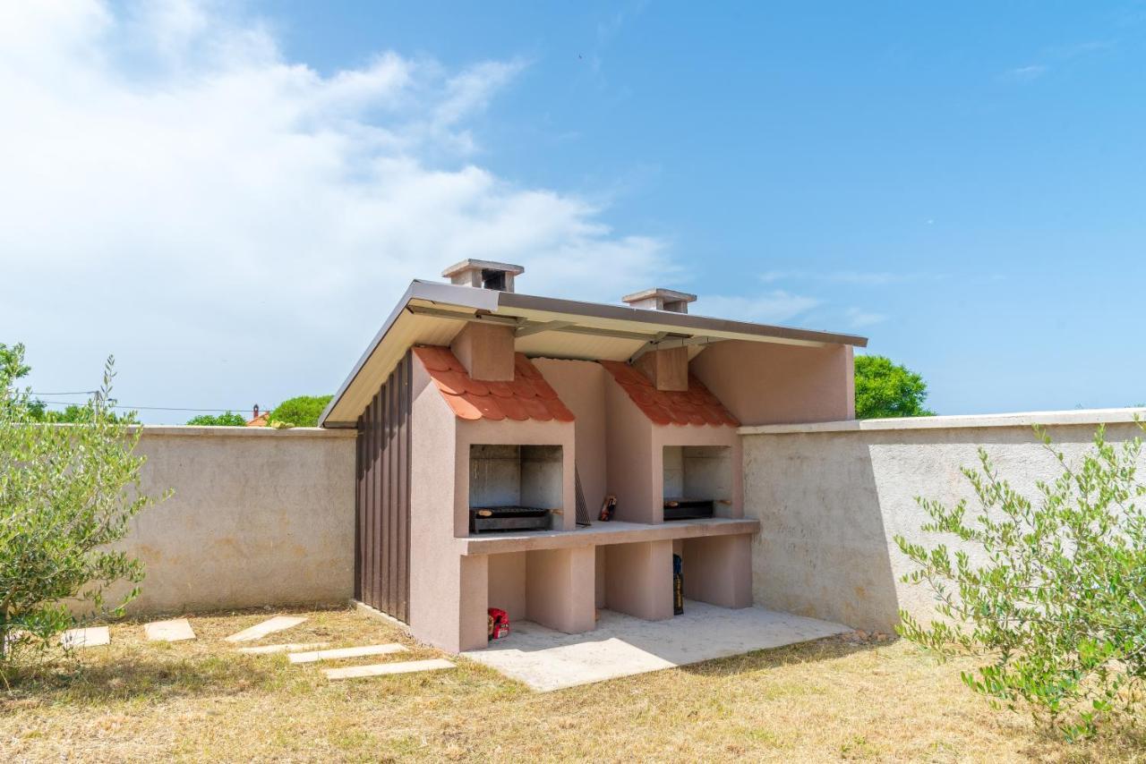 Apartmani Krzak Nin Extérieur photo