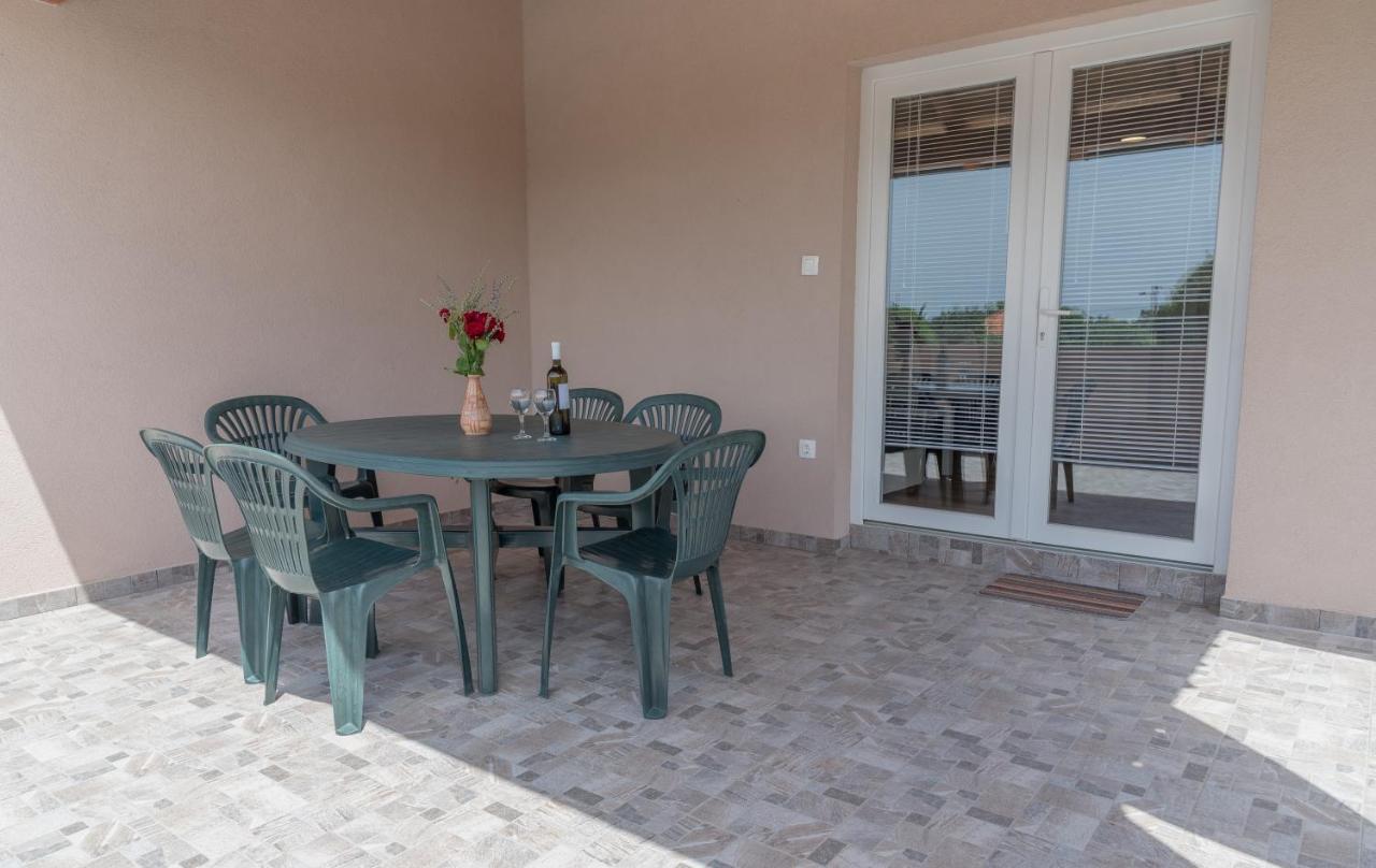 Apartmani Krzak Nin Extérieur photo
